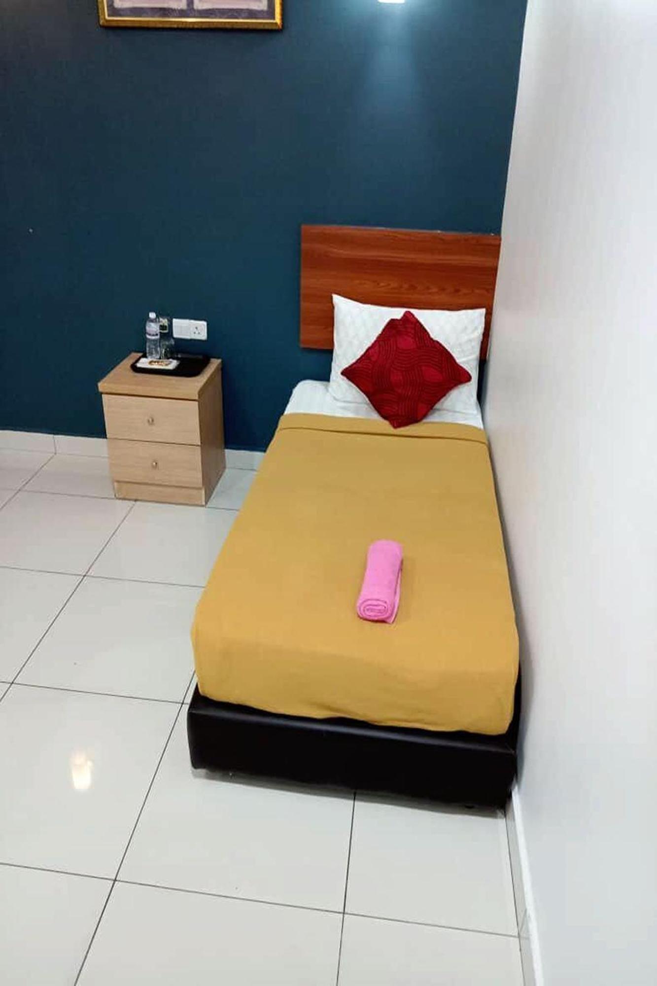 Coop Hotel Putrajaya & Cyberjaya Kampung Dengkil Zewnętrze zdjęcie